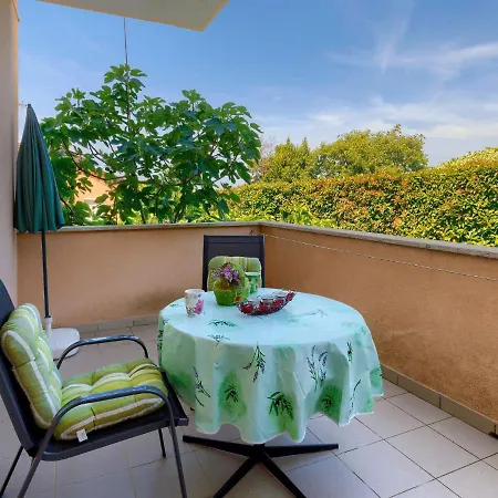 Lili-2 By Interhome Lejlighed